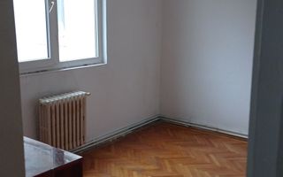 Vând apartament 3 camere - Poză 4