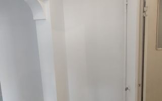Vânzare apartament decomandat 3 camere cu centrală - Str. Baciului - Poză 2