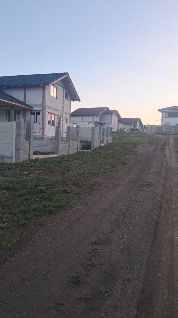 Casa de vanzare, 3 camere, curte,  Orizont Alba Iulia - Poză 3