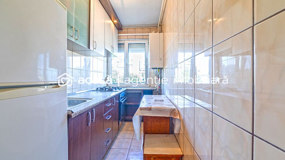 Apartament cu 3 camere - Vlaicu - Poză 3