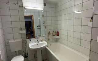 4 camere, spațiu generos, parcare și zonă excelentă. - Poză 7