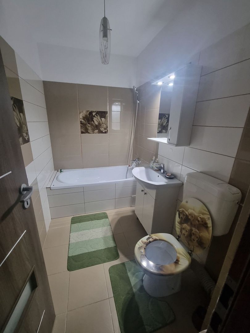 Apartament 2 camere, in Vila. Curte. Centrala. Parcare. Aparatorii Patriei. - Poză 5