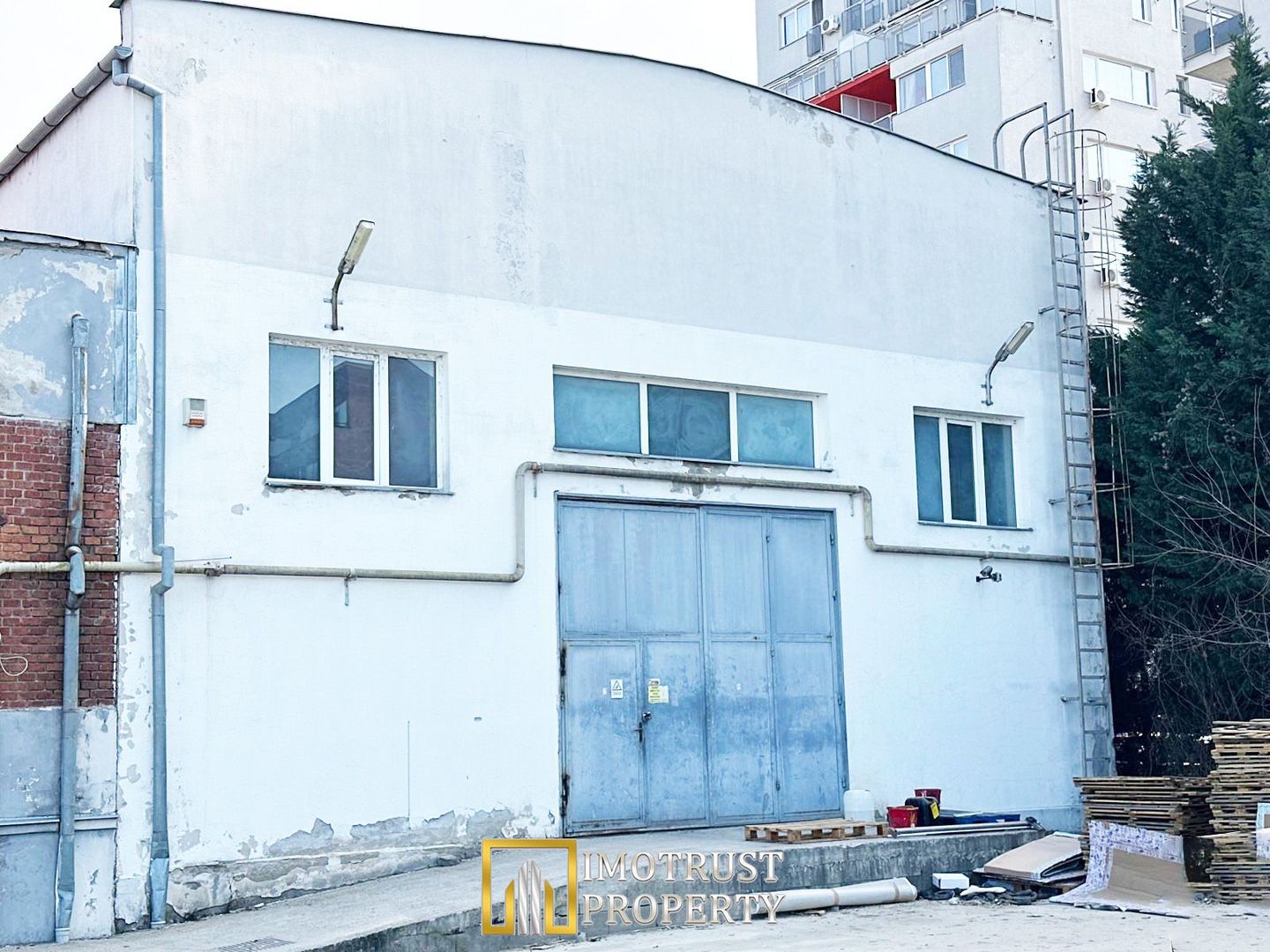 Hală industrială de închiriat 674 mp, 7 m înălțime – Arad centru - Poză 12