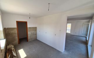 Cladire in orasul Kladovo / Serbia - Poză 9