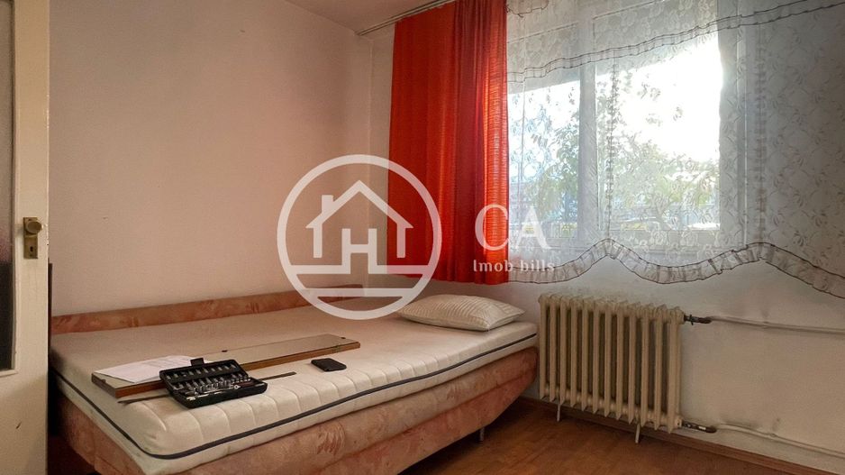 Apartament de vânzare cu 3 camere în zona Nufarul, Oradea - Poză 6