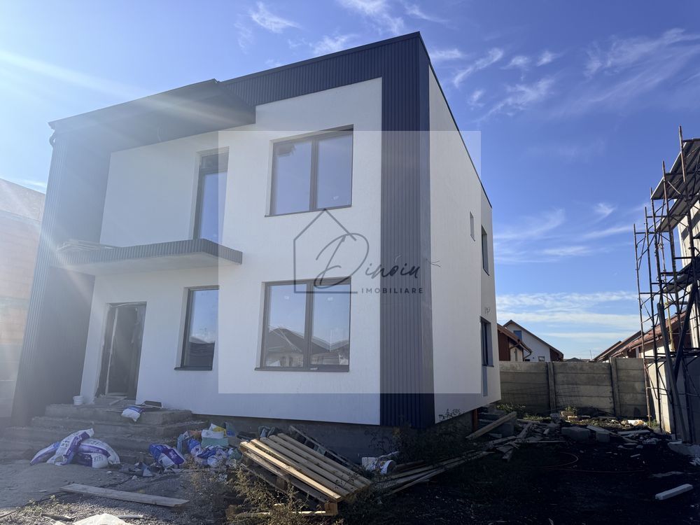 Vila de vanzare Pantelimon - - Poză 1