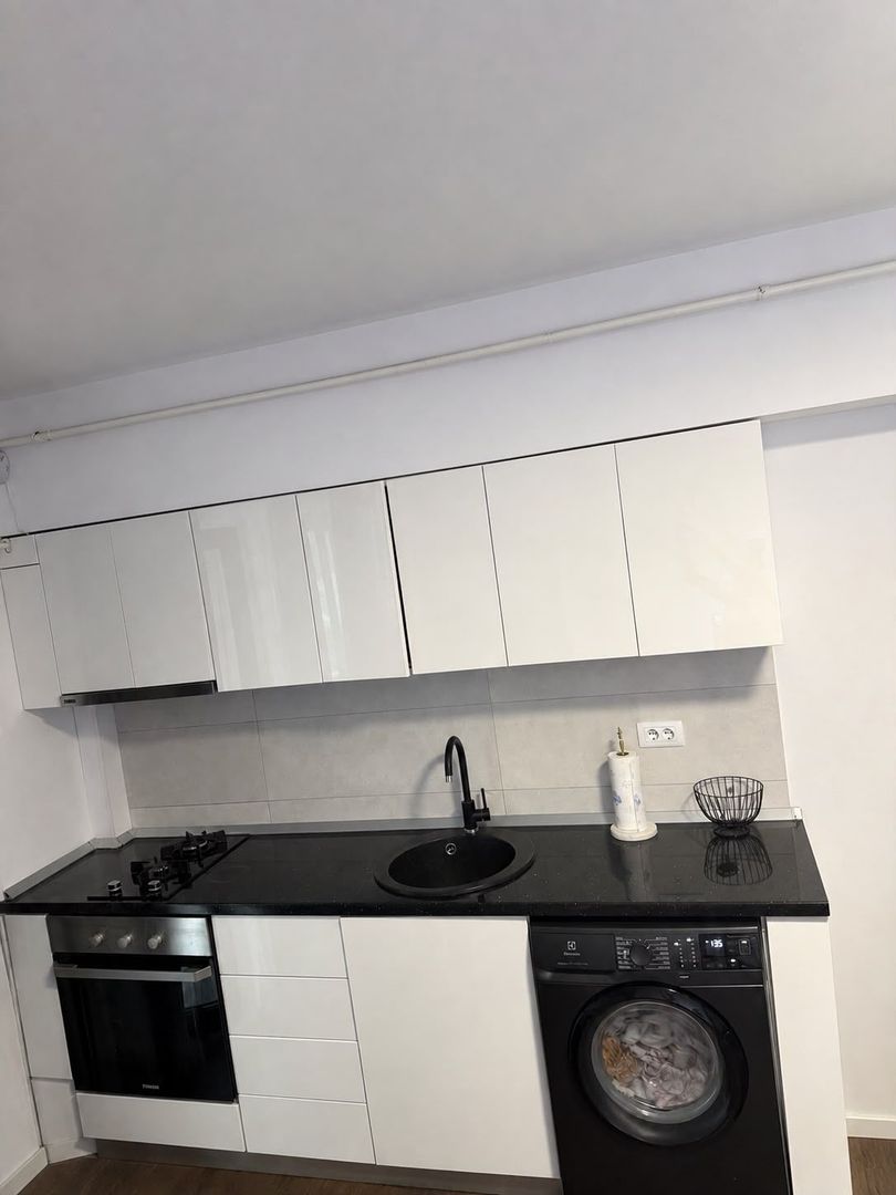Apartament 2 camere open space etaj 2 lift Bucium-Lidl 88000euro - Poză 2