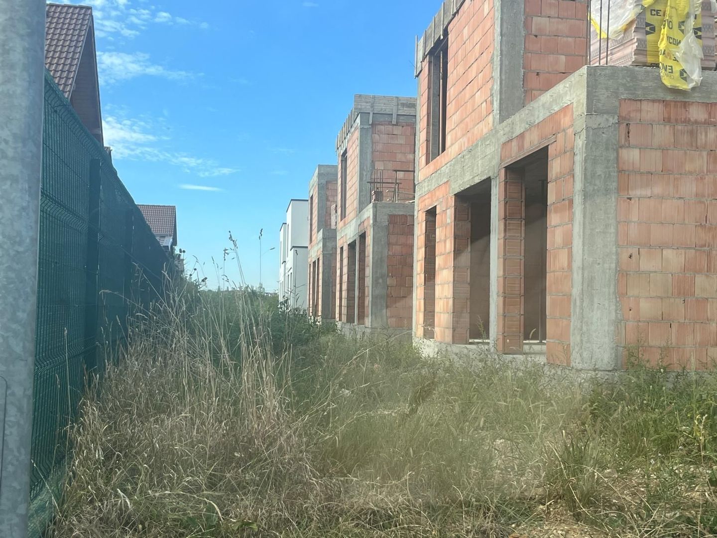 Casă individuală nouă, 98 mp utili + 235 mp teren – Ștrand - Poză 5