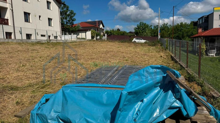 Teren intravilan de 700 mp în Valea Lupului, strada Petre Carp - Poză 4