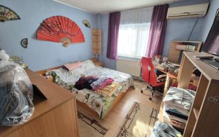 Etaj 2 Apartament 3 Camere Decomandat Pizza Nico - Poză 3