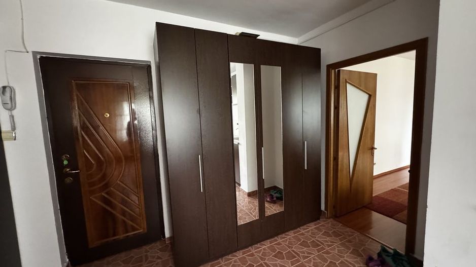 APARTAMENT MOBILAT  CENTRALA PROPRIE ZONA 13 SEPTEMBRIE - Poză 4