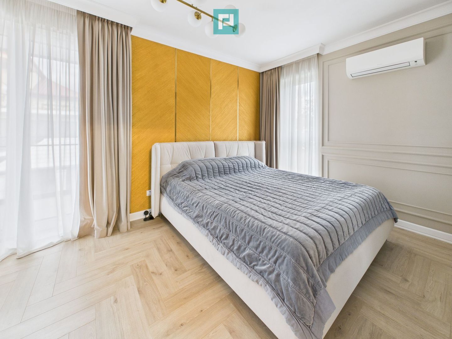 Casă modernă cu 5 camere, 4 băi și terasă închisă, Otopeni - Poză 20