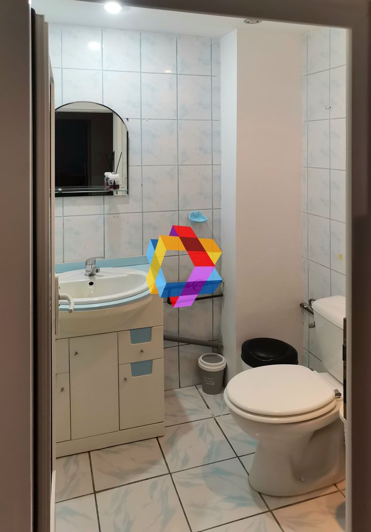 Apartament cu trei camere, zona Racadau 74 mp - parcul Trandafirilor - Poză 13