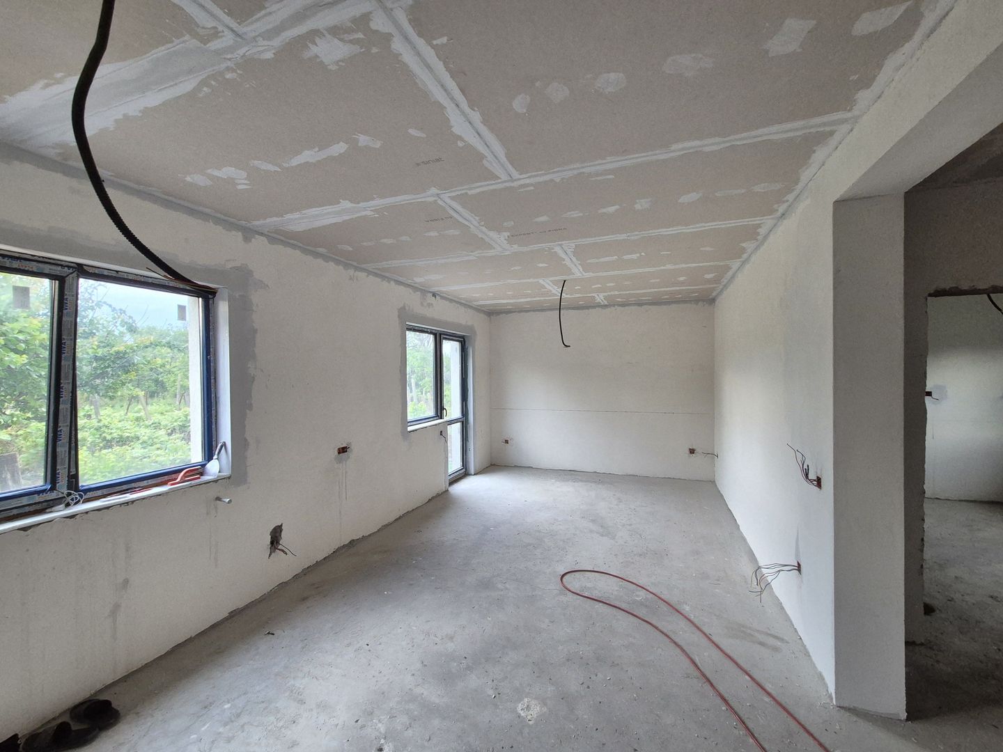 Casa P+1 in comuna 1 Decembrie - str. Victoriei - Poză 3