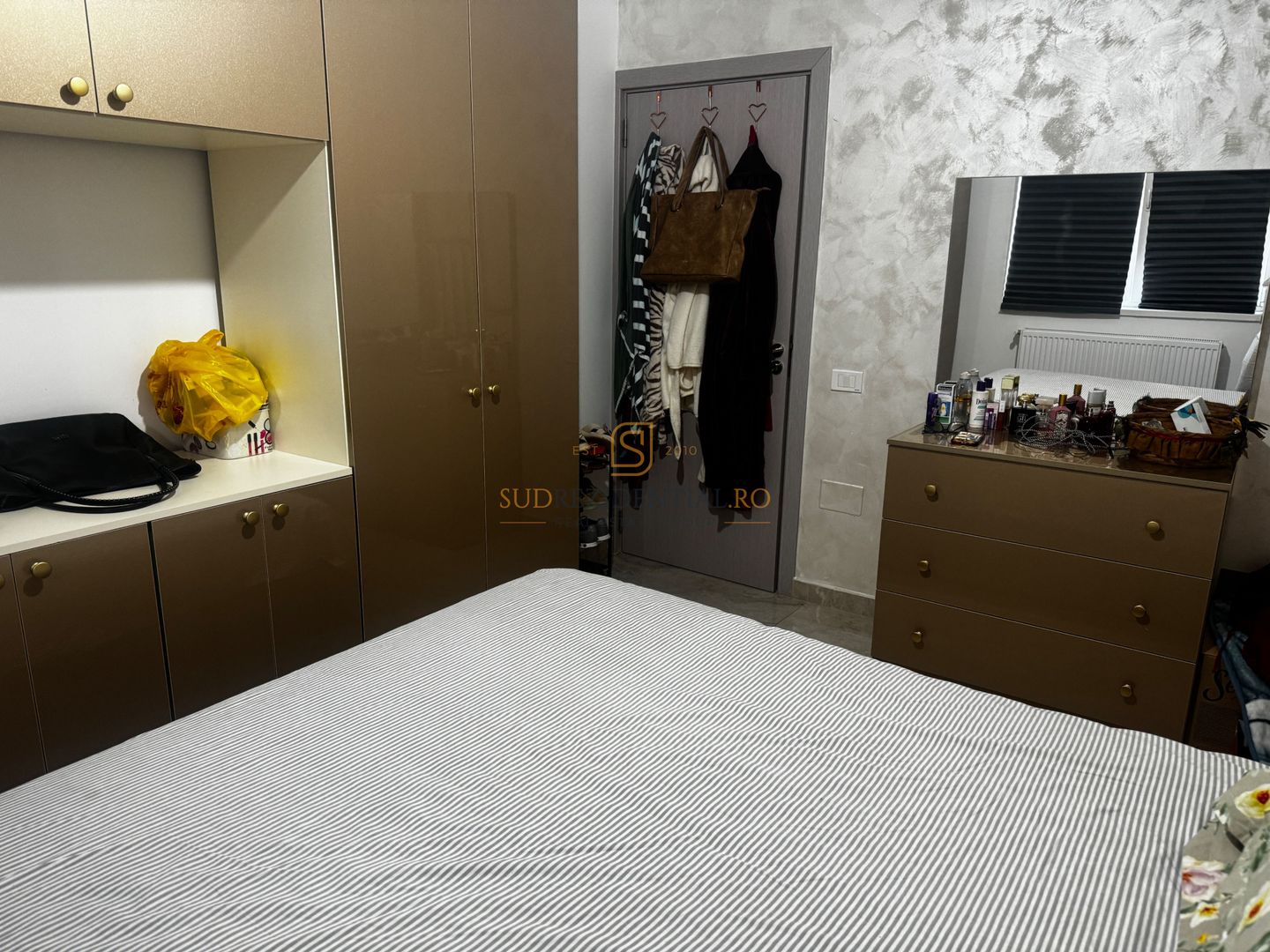 APARTAMENT PREMIUM 3 CAMERE | 74 MP | CURTE PROPRIE 61 MP | MOBILAT - Poză 39