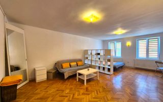 Exclusivitate - Garsonieră la 3 minute de P-ta Sfatului, pet friendly - Poză 4