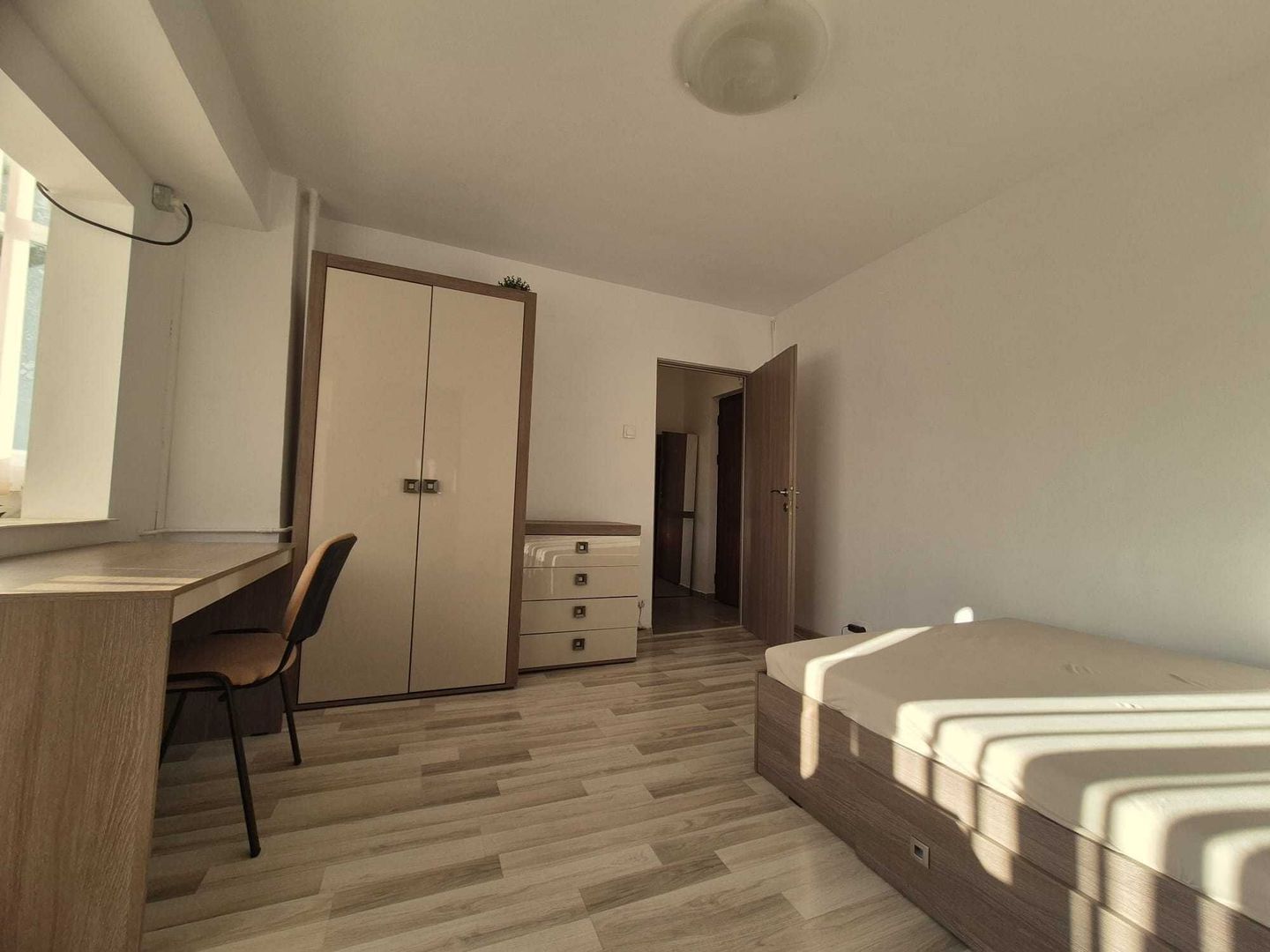 Garsoniera Parc Tineretului-Timpuri Noi - Poză 2