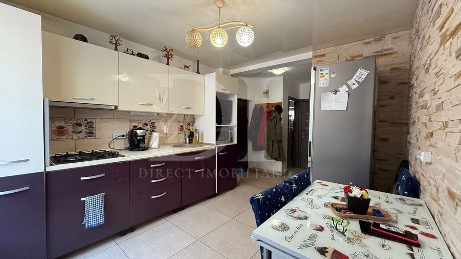 Apartament cu 2 dormitoare /loc de parcare /Floresti - Poză 2