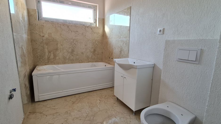 Casa finalizata si intabulata 3 camere Cartier Izvor Tarlungeni Brasov - Poză 2