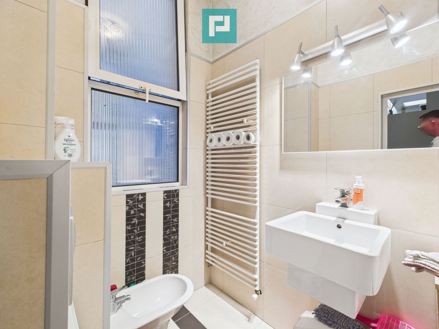 Apartament  cu 4 camere vintage ultracentral - Poză 4