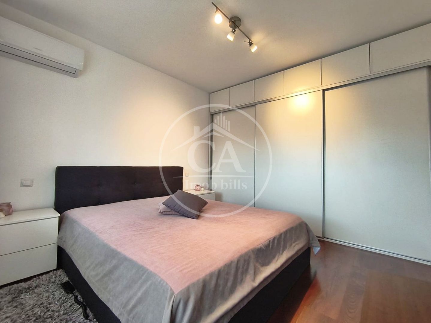 Apartament de inchiriat cu 2 camere in zona Rogerius, Oradea - Poză 1