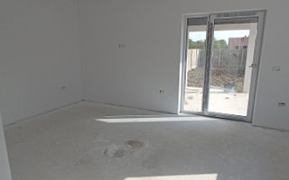 Sanandrei, Duplex pe Etaj, Drum Asflatat, Bucatarie Separata - Poză 13