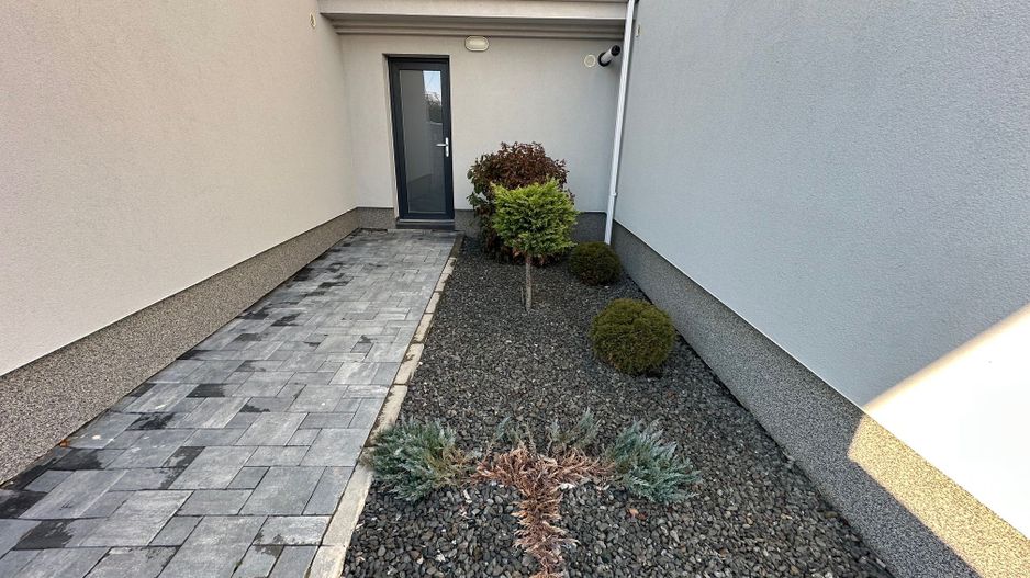 Duplex despărtit  prin garaj zona Ikea - Poză 15