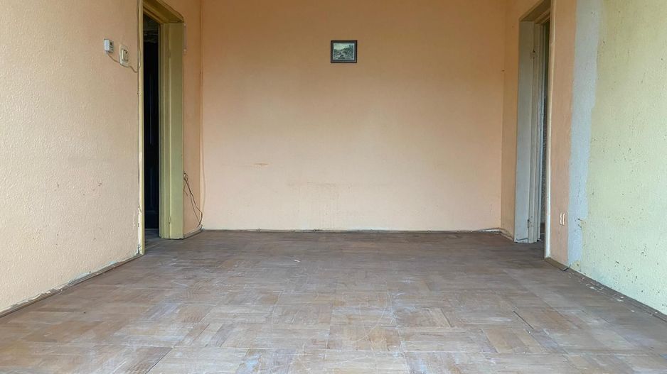 Vanzare apartament cu 3 camere în Micro 6  zonă căutată din Târgoviste - Poză 3