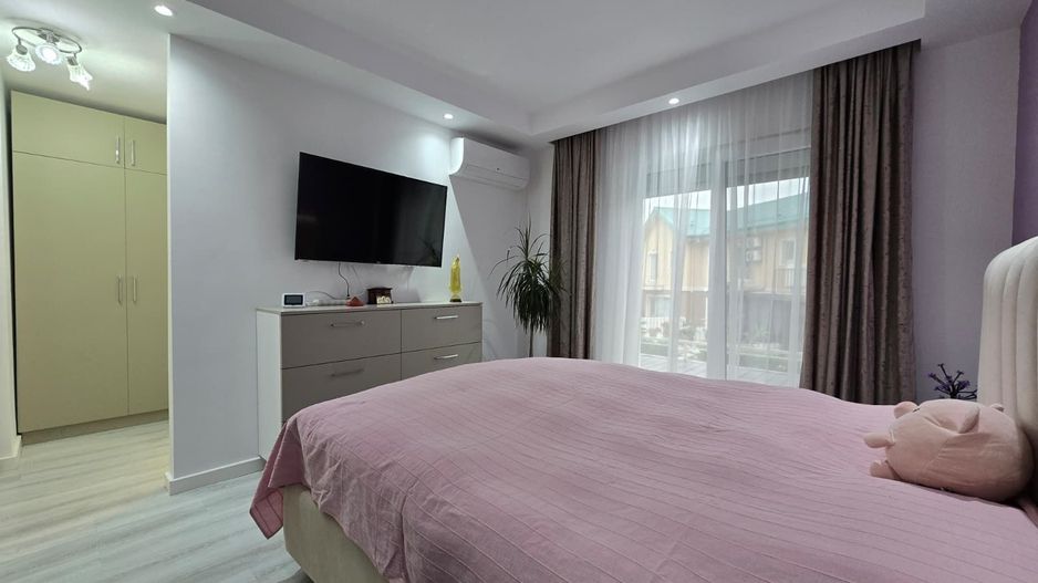 Cosmopolis - Vila N cu 2 Dormitoare Mobilata si Utilata - Poză 13