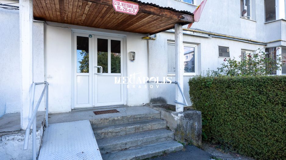 2 camere decomandat, 53 mp, Electroprecizia Săcele - Poză 19