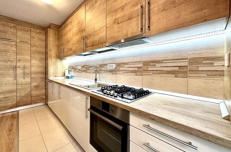 Un apartament cu 3 camere + loc parcare, primitor și modern, în zona Centrală - Poză 5