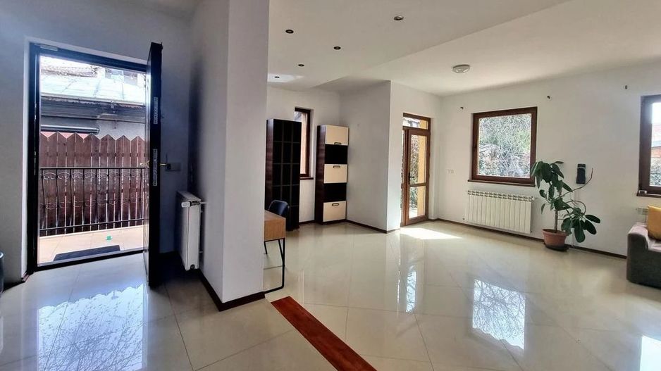 Special villa north area of Bucharest, for residence or business,owner S300 - Poză 25