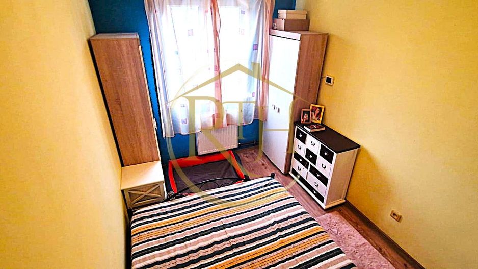 Vand apartament cu 4 camere in zona spitalul judetean,comision ,,0'' - Poză 5