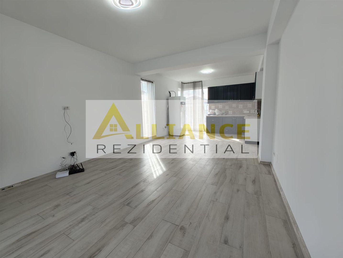 Casa moderna parter - 3 camere 2 bai 370 mp teren - Poză 10