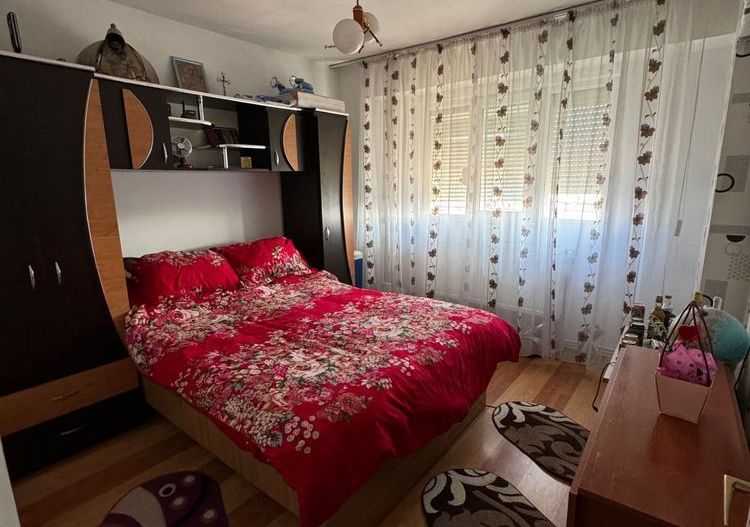 Apartament cu 2 camere zona micro39C - Poză 3