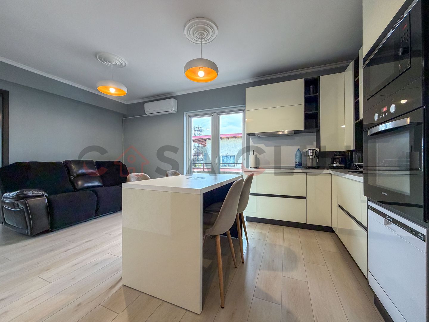 Apartament cu 3 camere in zona restaurant Rod, Europa - Poză 3