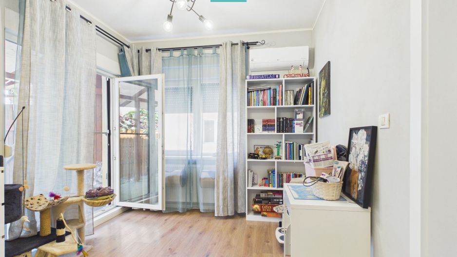 Apartament cu 2 camere și curte ultracentral - Poză 3