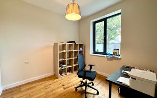 Vila cu 5 camere // * 565 mp gradina* // Tunari - Poză 14