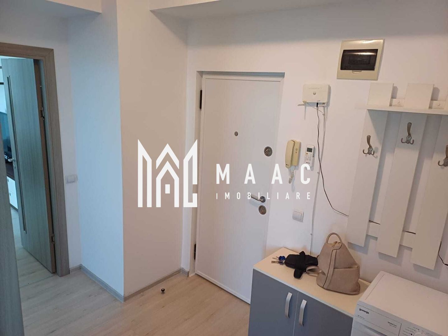 Apartamanet 3 camere I M. ViteazuI I Stanca parcare lift - Poză 8
