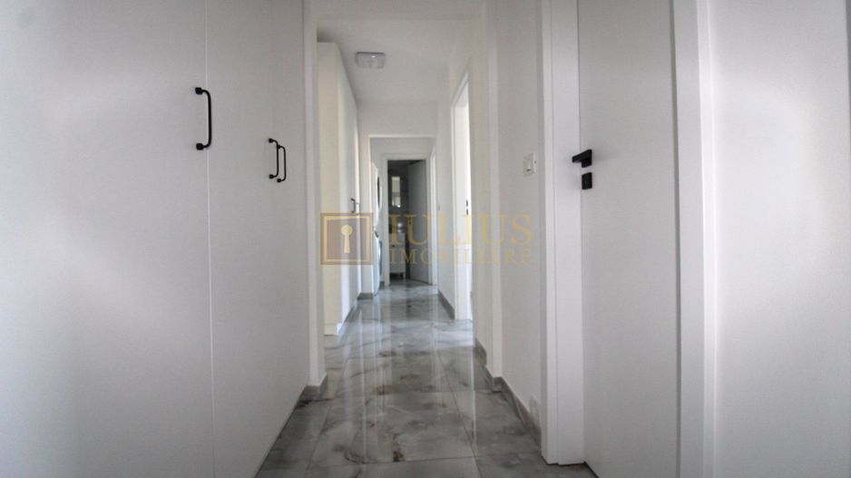 Apartament spatios, amenajat modern, dressing-Cetatii - Poză 15