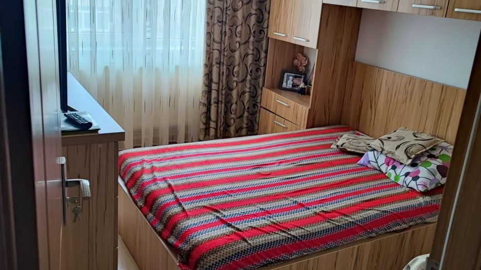 VANZARE 3 CAMERE | CENTRALA PROPRIE | 2 BAI | ZONA MARGELELOR - Poză 3