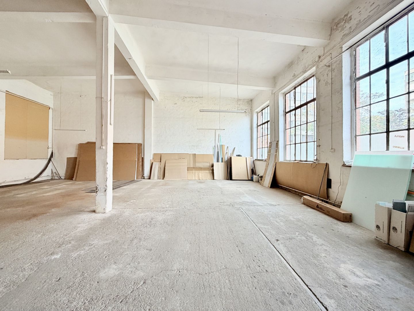 Hală de închiriat – zona Gării de Nord - Poză 1