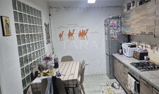 Apartament decomandat cu 2 camere în zona Eroilor Florești - Poză 4