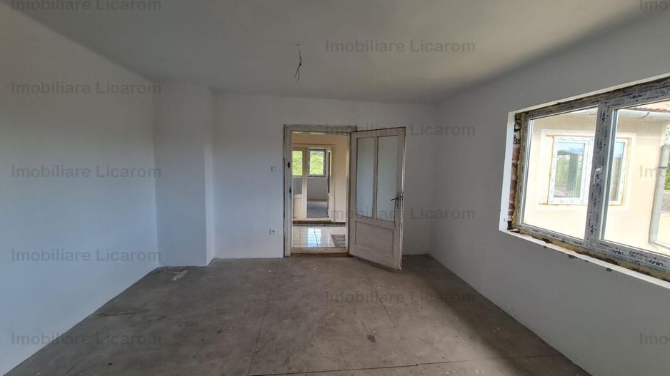 Vila P+E+Pod in Codlea zona cu aer curat,teren 1050 mp - Poză 5
