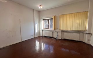 VILA INTERBELICĂ LA INCHIRIERE IN ZONA 1 MAI - Poză 15