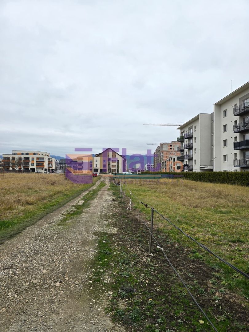 Teren 1.000 mp intravilan – Zonă Mixtă M2, Str. Nicolae Labiș, Brașov - Poză 2