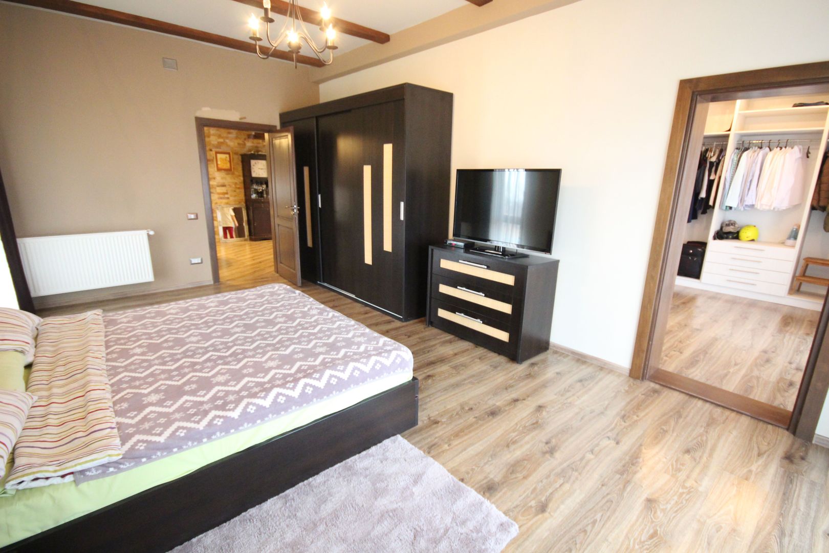 Casa cu destinatie mixta -servicii si comert + depozit+locuinta - Poză 11