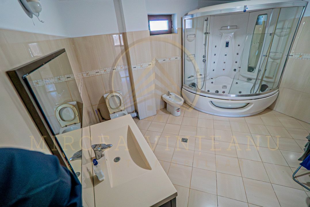 Lazu - Vila de vânzare compusă din P+1E+M. - Poză 33