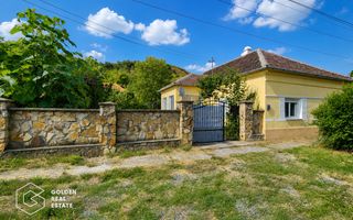 Casa cu teren de 1224 mp, localitatea Baratca - Poză 1