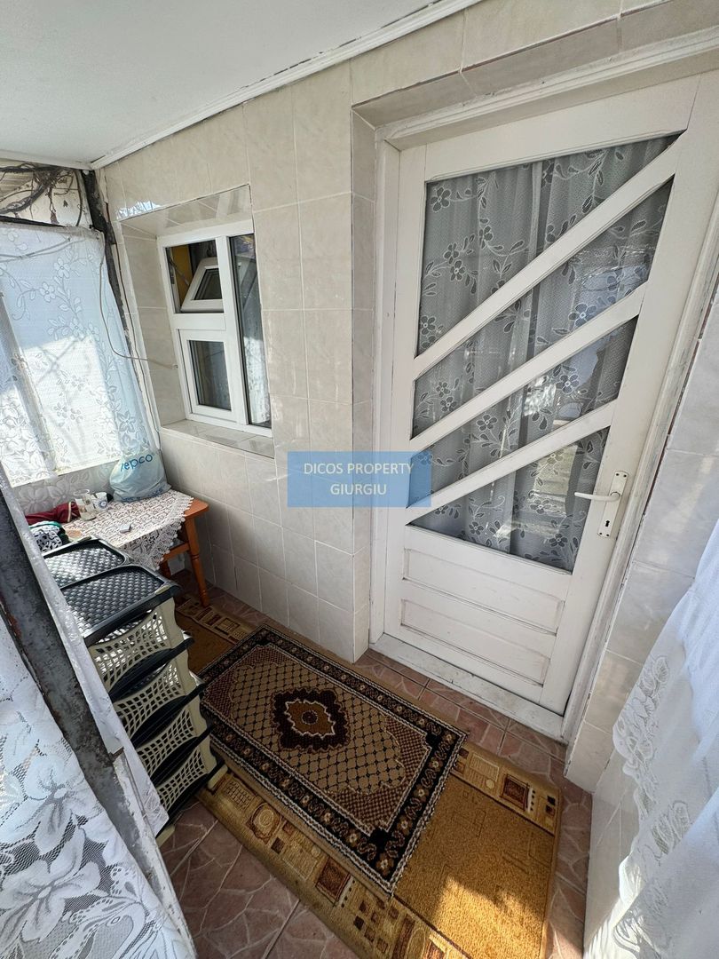 De Vânzare - Casă, Strada Griviței - Poză 27